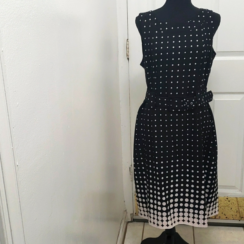 Voir Voir Black/White Sleeveless Belted Polka-dot Dress SIZE 12